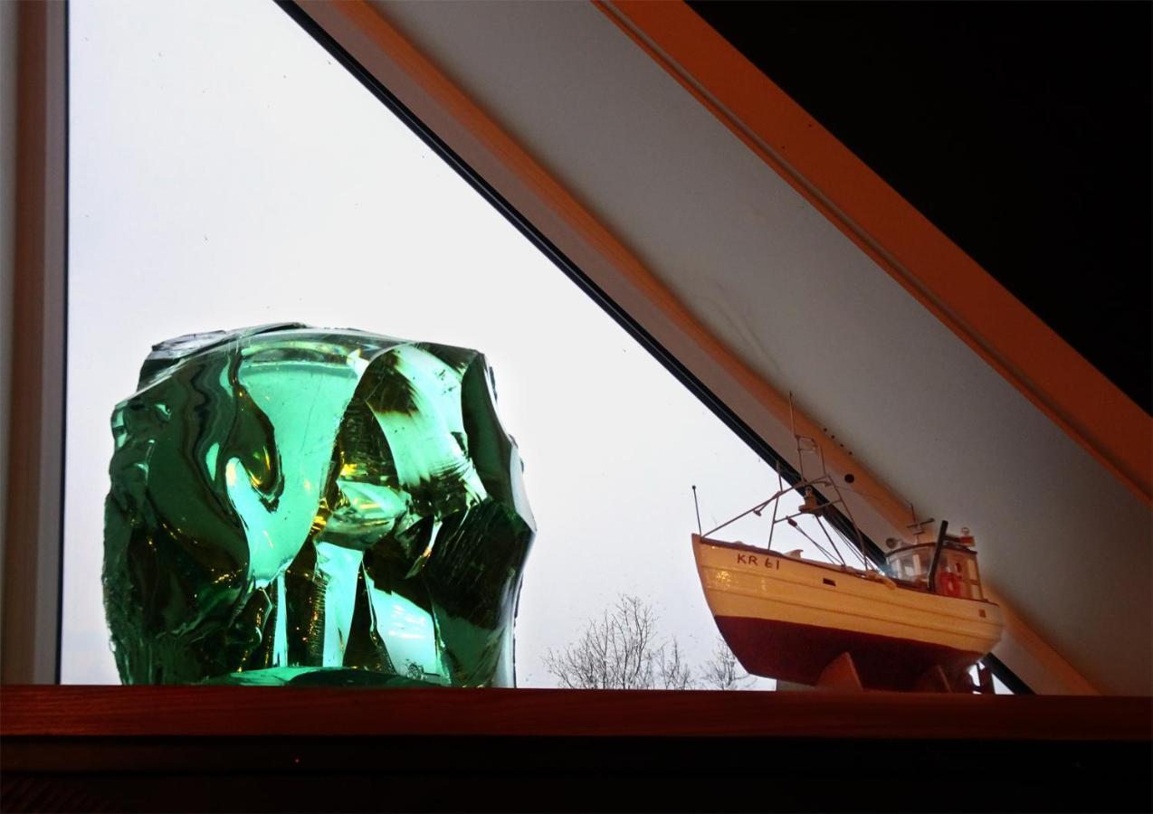 Stuga m havsutsikt&50m till strand Byxelkrok Exteriör bild